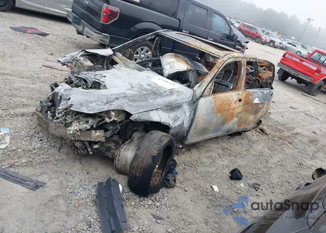 2013 Mercedes-Benz C 250 Sport z USA, uszkodzony, nr VIN WDDGF4HB9DR297092